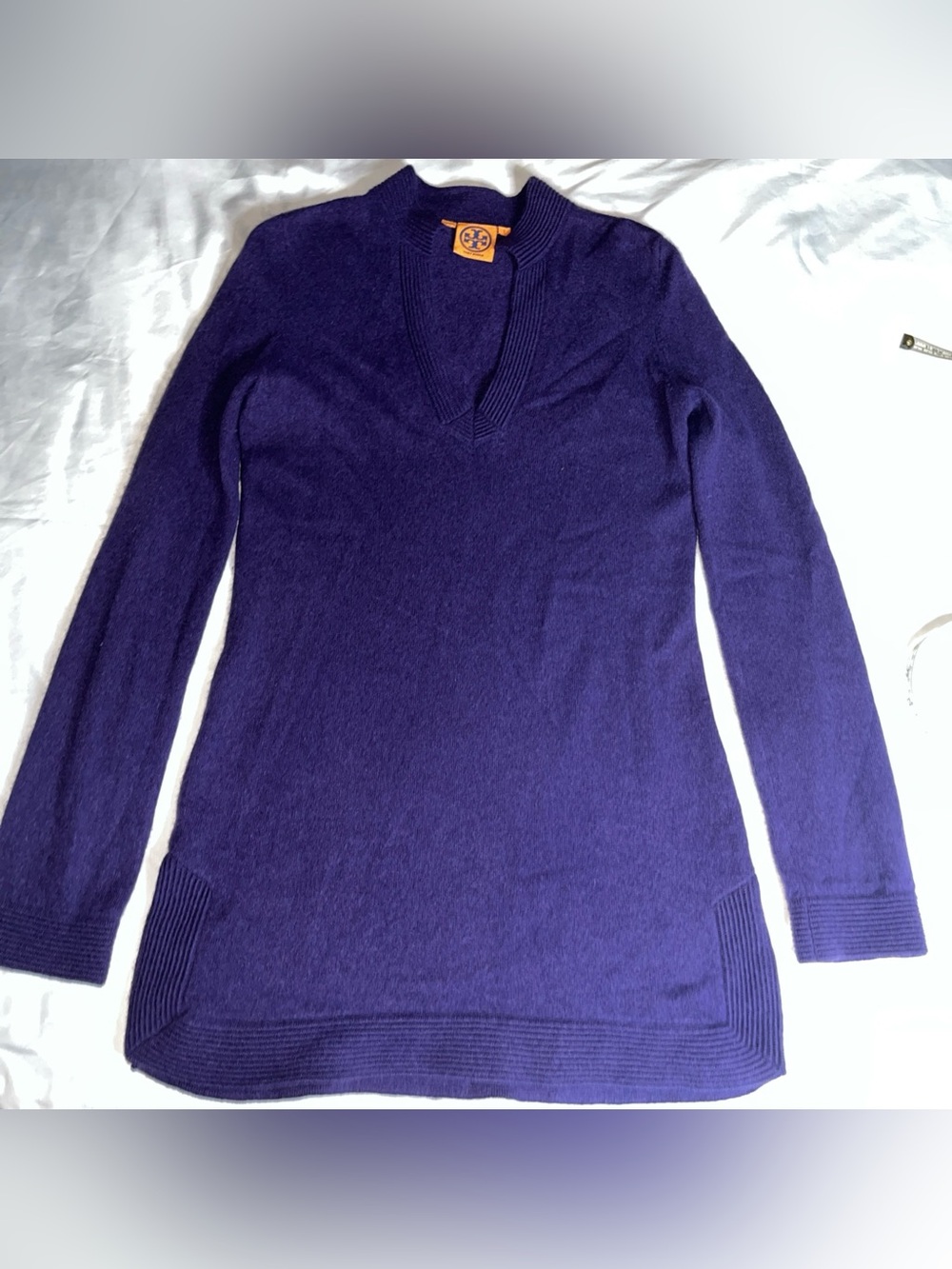 Tory Burch Purple  100% Cashmere Pullover Sweater Womens Small Long Sleeve -Flaw